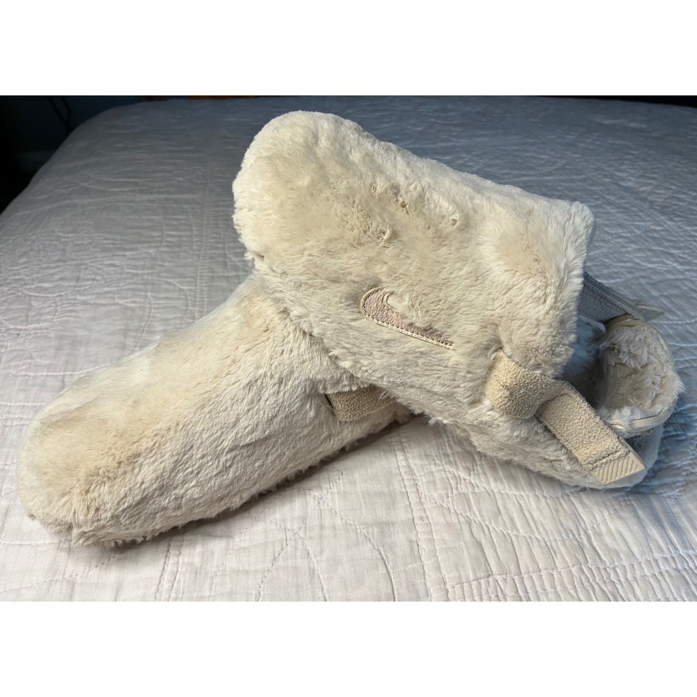 Nike Burrow SE Faux Fur Slippers Sanddrift Sail Womens 10